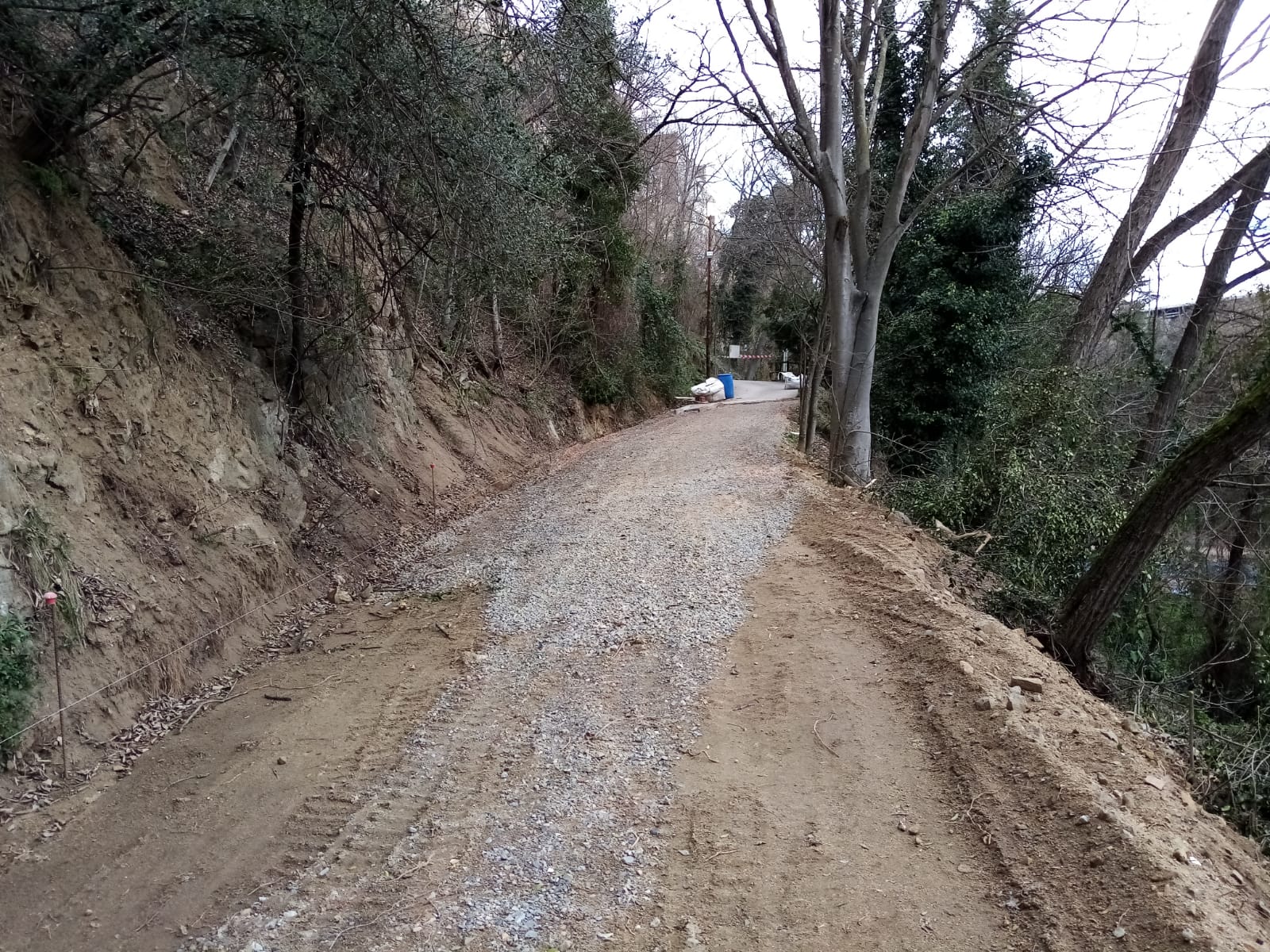 Foto: Consell Comarcal de la Selva. Verbesserungsarbeiten am Weg Camí del Molí in Hostalric.