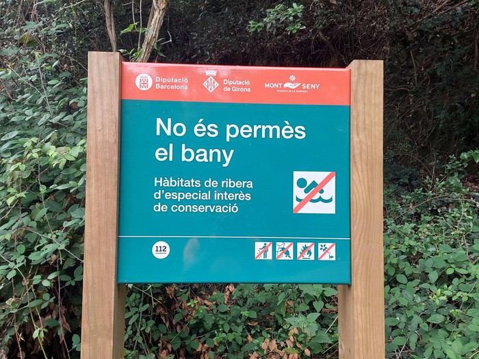 cartell prohibit banyar-se
